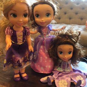 Set of 3 dolls 2/ Sofia the first 1/ Rapunzel